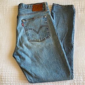 Levi’s wedgie 28